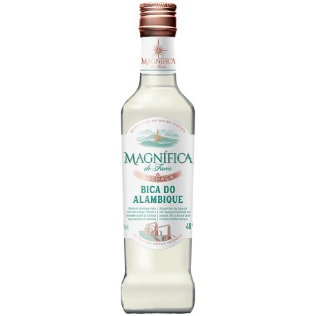 Magnifica Cachaca bica do alambic